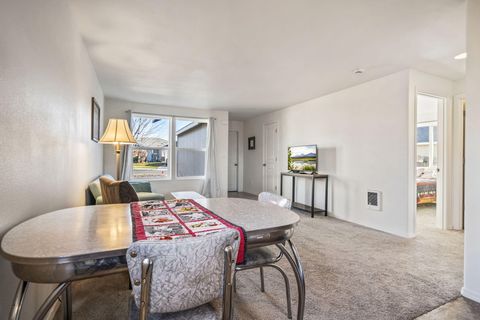 Tiny photo for 2527 NE 5th Street, Redmond, OR 97756 (MLS # 220212266)