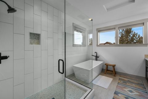 Tiny photo for 17800 SW Chaparral Drive, Powell Butte, OR 97753 (MLS # 220214437)