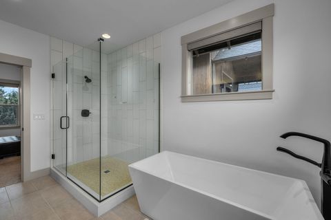 Tiny photo for 17800 SW Chaparral Drive, Powell Butte, OR 97753 (MLS # 220214437)