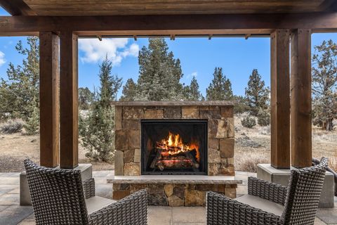 Tiny photo for 17800 SW Chaparral Drive, Powell Butte, OR 97753 (MLS # 220214437)