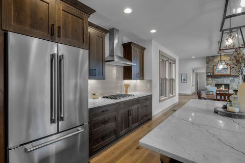 Tiny photo for 17800 SW Chaparral Drive, Powell Butte, OR 97753 (MLS # 220214437)