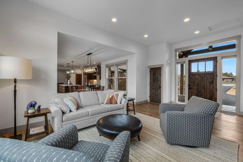 Tiny photo for 17800 SW Chaparral Drive, Powell Butte, OR 97753 (MLS # 220214437)