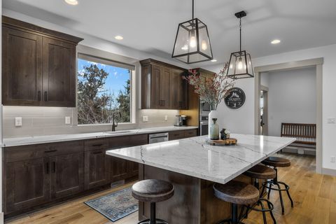 Tiny photo for 17800 SW Chaparral Drive, Powell Butte, OR 97753 (MLS # 220214437)