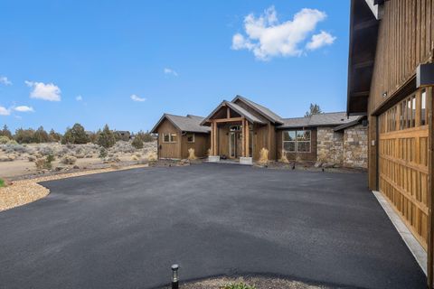 Tiny photo for 17800 SW Chaparral Drive, Powell Butte, OR 97753 (MLS # 220214437)