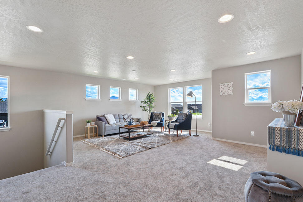 Kiesow Vista - Residential