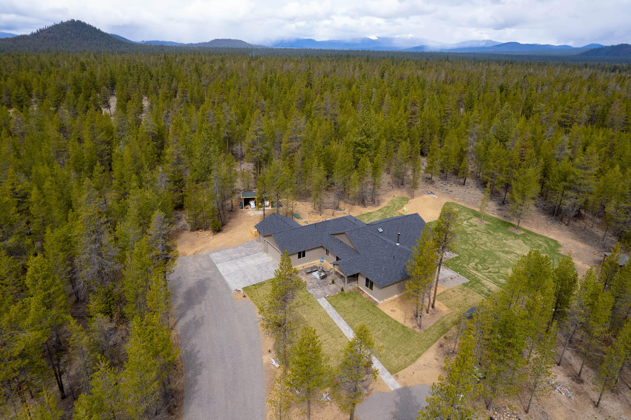 Pinewood Country Est - Residential