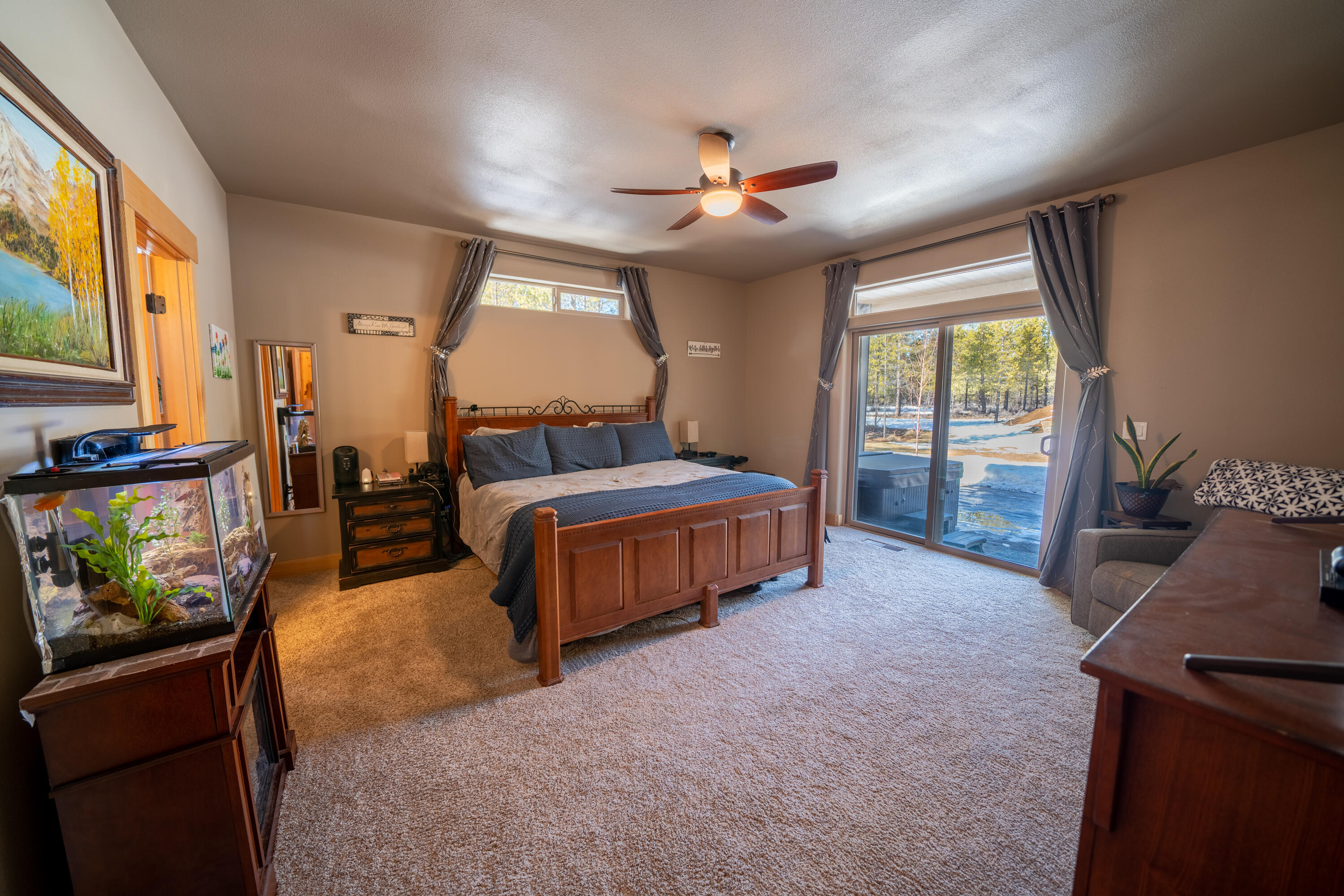 Pinewood Country Est - Residential