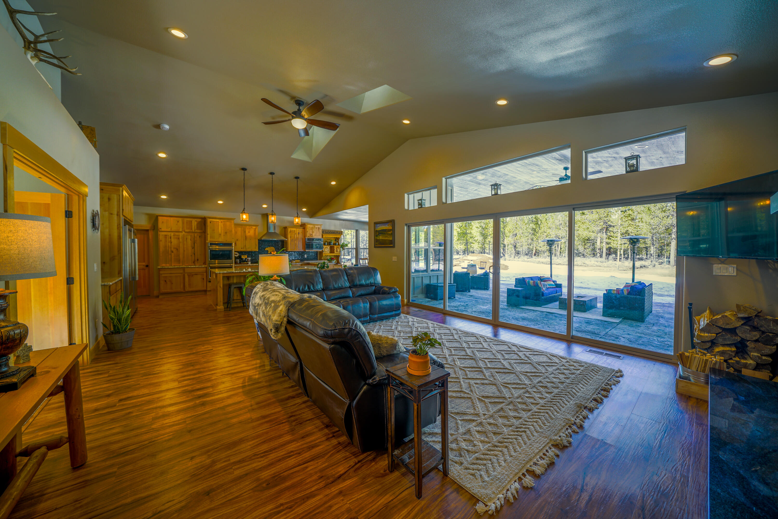 Pinewood Country Est - Residential