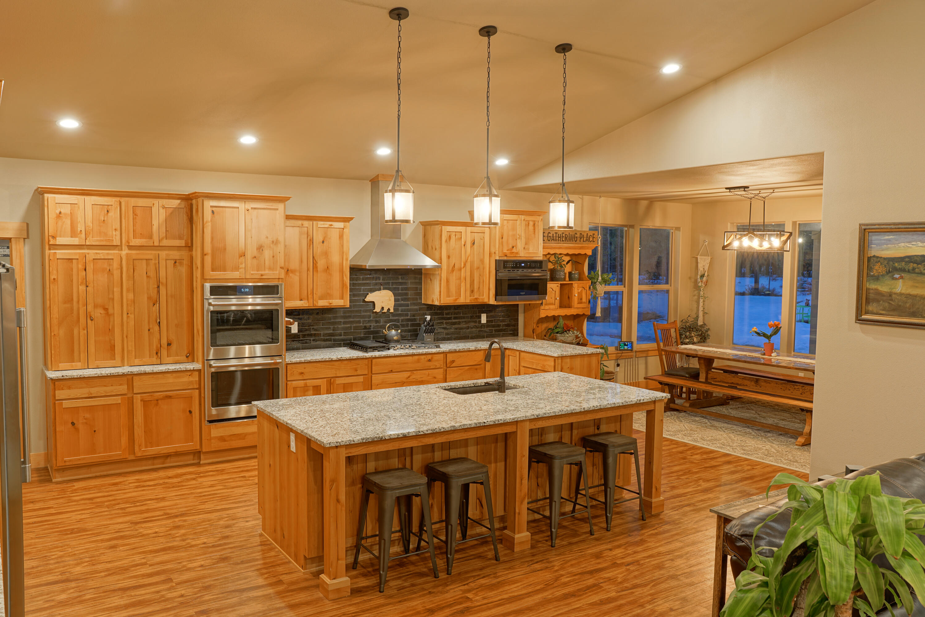 Pinewood Country Est - Residential