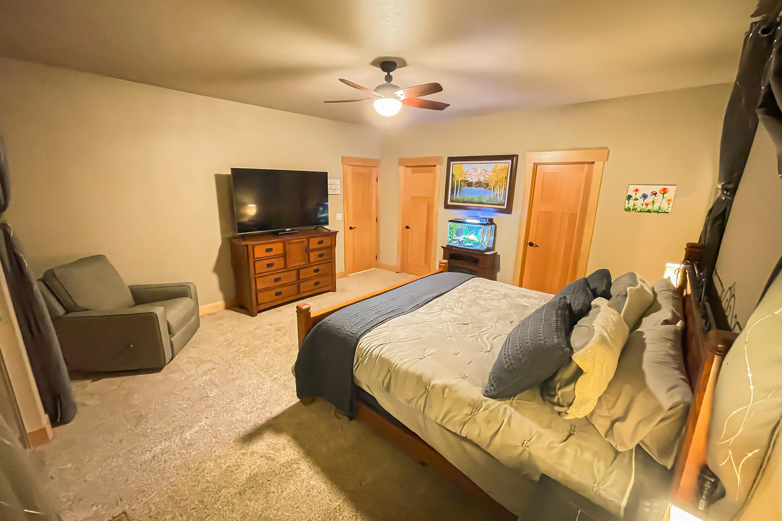 Pinewood Country Est - Residential