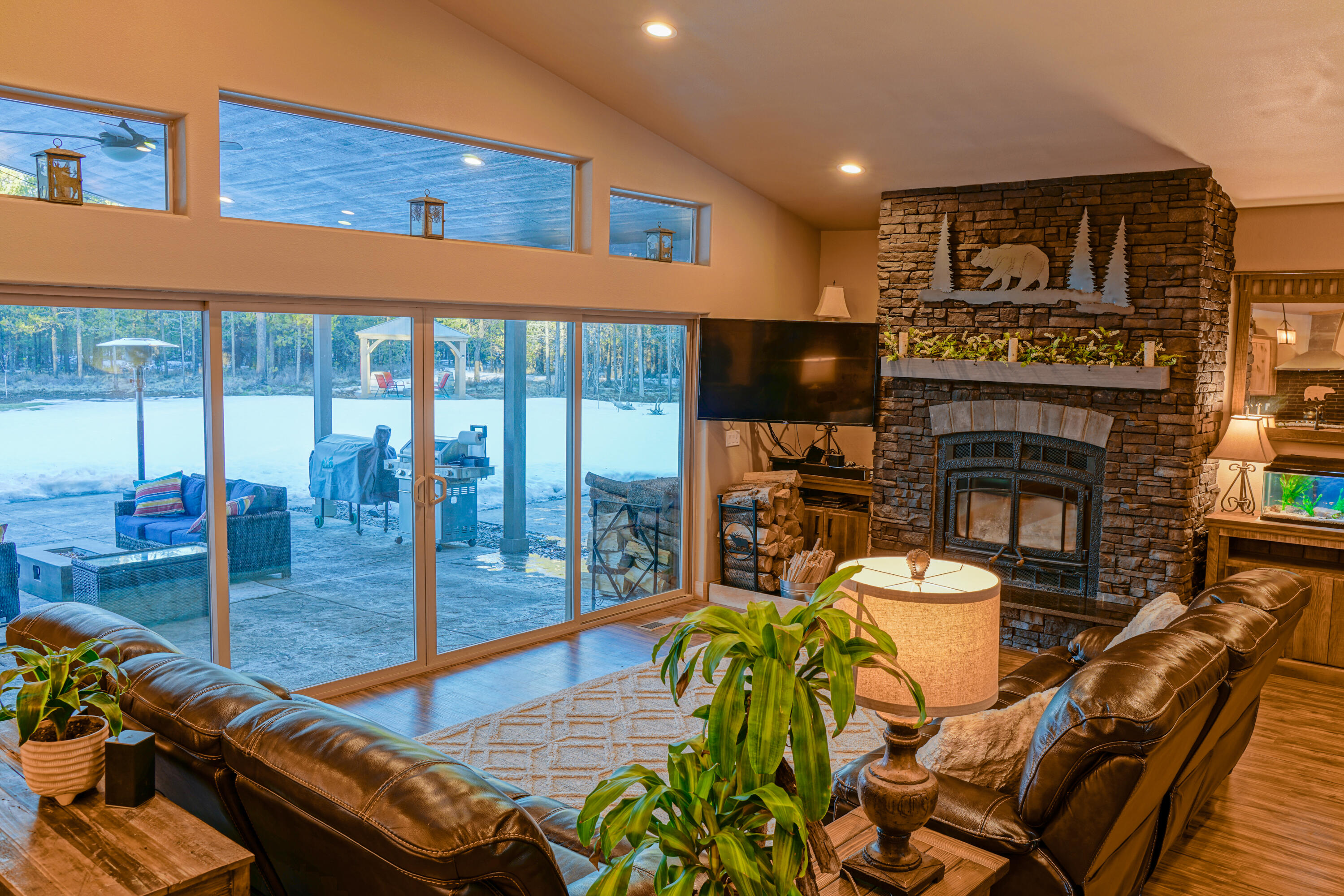 Pinewood Country Est - Residential