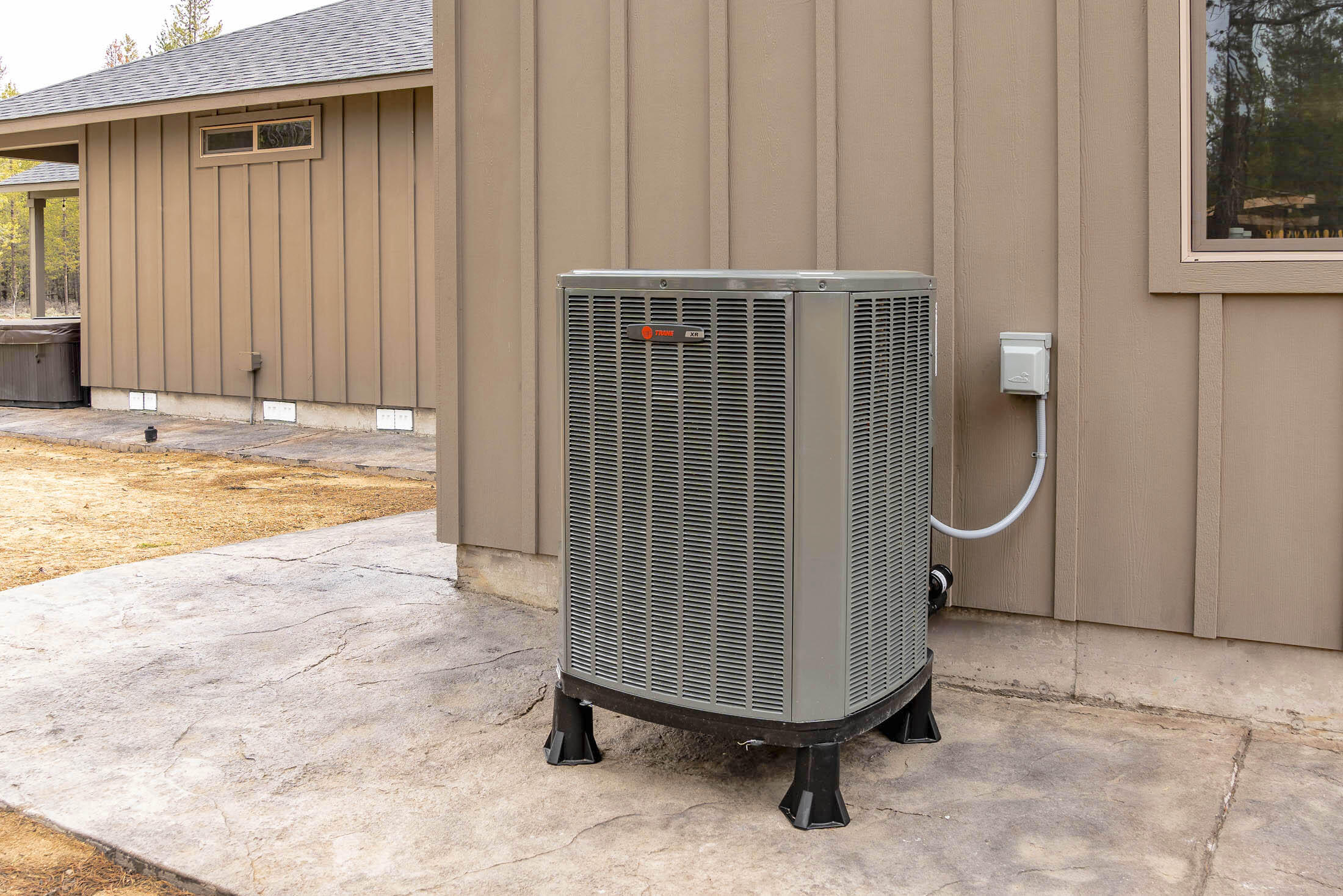 Pinewood Country Est - Residential