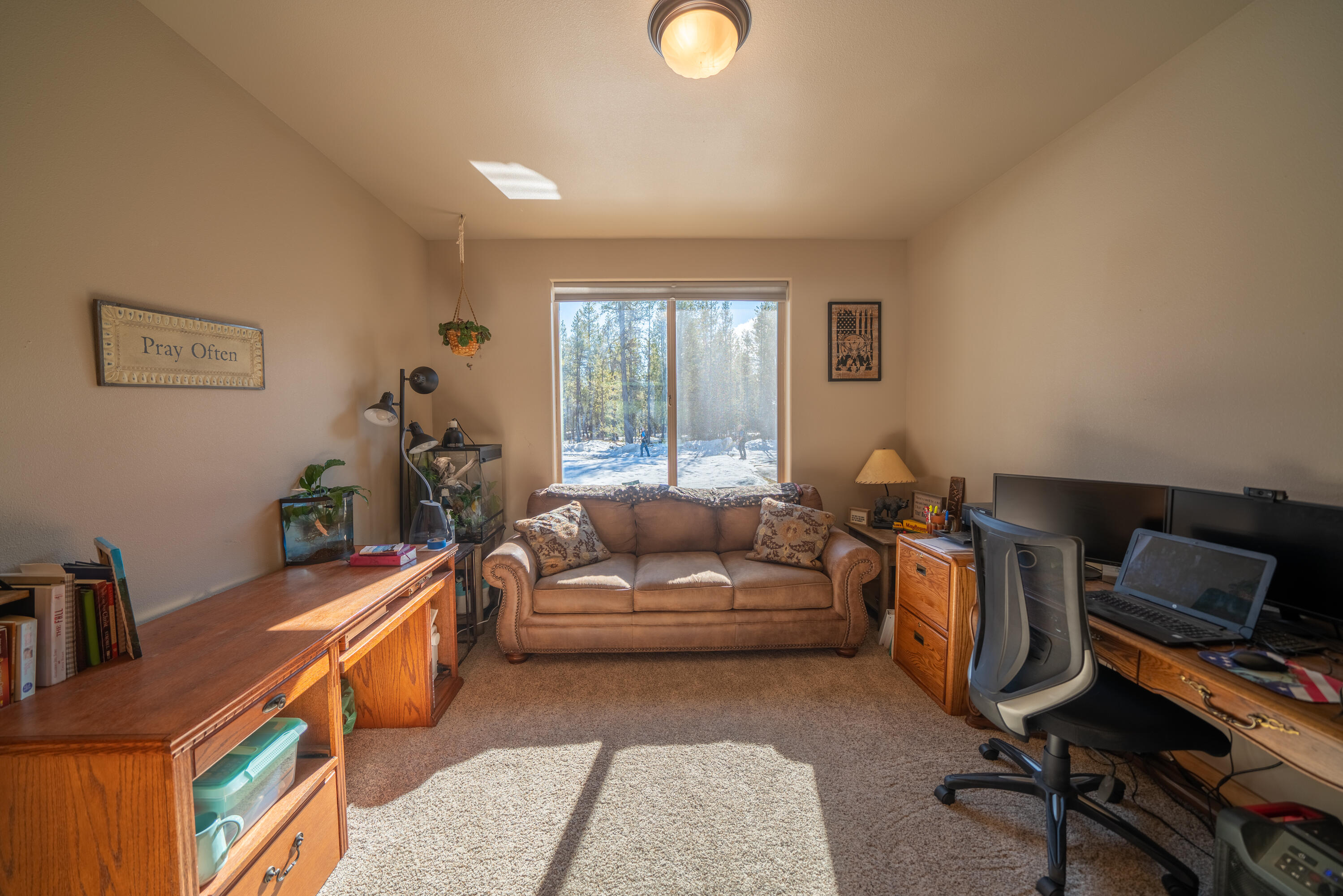 Pinewood Country Est - Residential