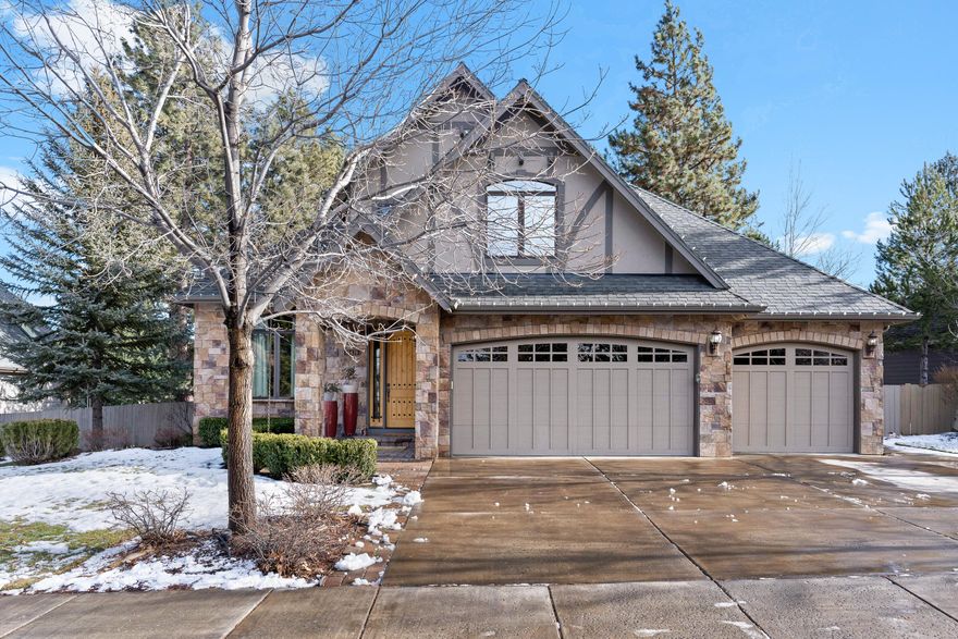 Beautiful, exceptionally maintained home in River Rim. Vaulted, open great room with lovely hardwood floors. Primary bedroom, additional bedroom and the office on the main level with the bonus room and third bedroom upstairs. The hardwood floors look almost new. Come see this great home!