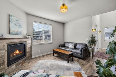 Tiny photo for 20456 Del Coco Court, Bend, OR 97702 (MLS # 220217007)