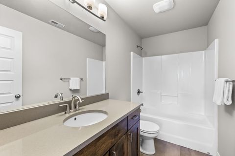 Tiny photo for 20456 Del Coco Court, Bend, OR 97702 (MLS # 220217007)