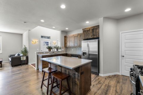 Tiny photo for 20456 Del Coco Court, Bend, OR 97702 (MLS # 220217007)