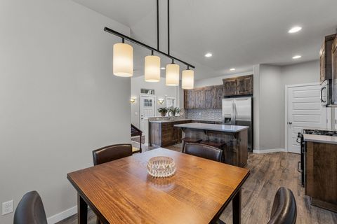 Tiny photo for 20456 Del Coco Court, Bend, OR 97702 (MLS # 220217007)