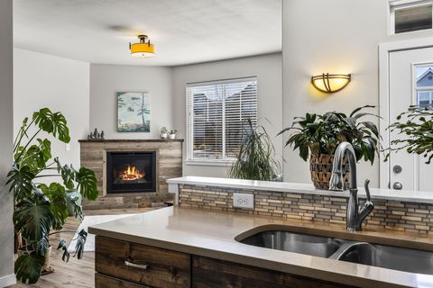 Tiny photo for 20456 Del Coco Court, Bend, OR 97702 (MLS # 220217007)