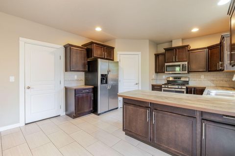 Tiny photo for 1255 W McKinney Butte Road #G, Sisters, OR 97759 (MLS # 220210178)