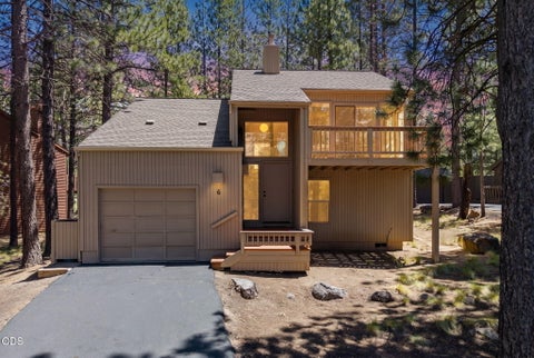 Tiny photo for 57330 Sequoia Lane, Sunriver, OR 97707 (MLS # 220222668)