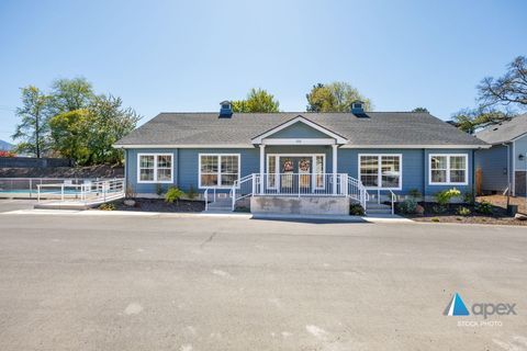 Tiny photo for 280 Oak Valley Drive, Talent, OR 97540 (MLS # 220215049)