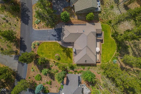 Tiny photo for 57719 Poplar Lane, Sunriver, OR 97707 (MLS # 220224241)