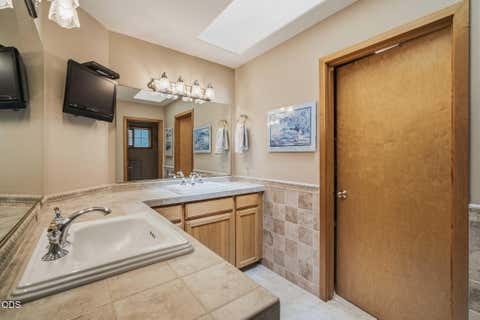Tiny photo for 57719 Poplar Lane, Sunriver, OR 97707 (MLS # 220224241)