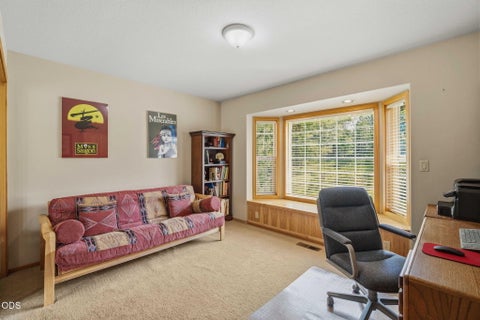 Tiny photo for 57719 Poplar Lane, Sunriver, OR 97707 (MLS # 220224241)