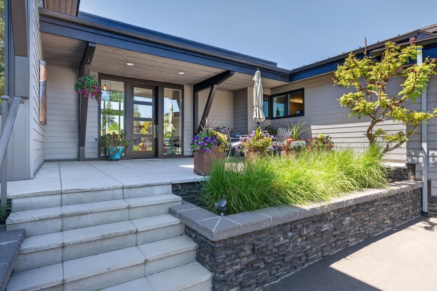 61487 Hackleman Court