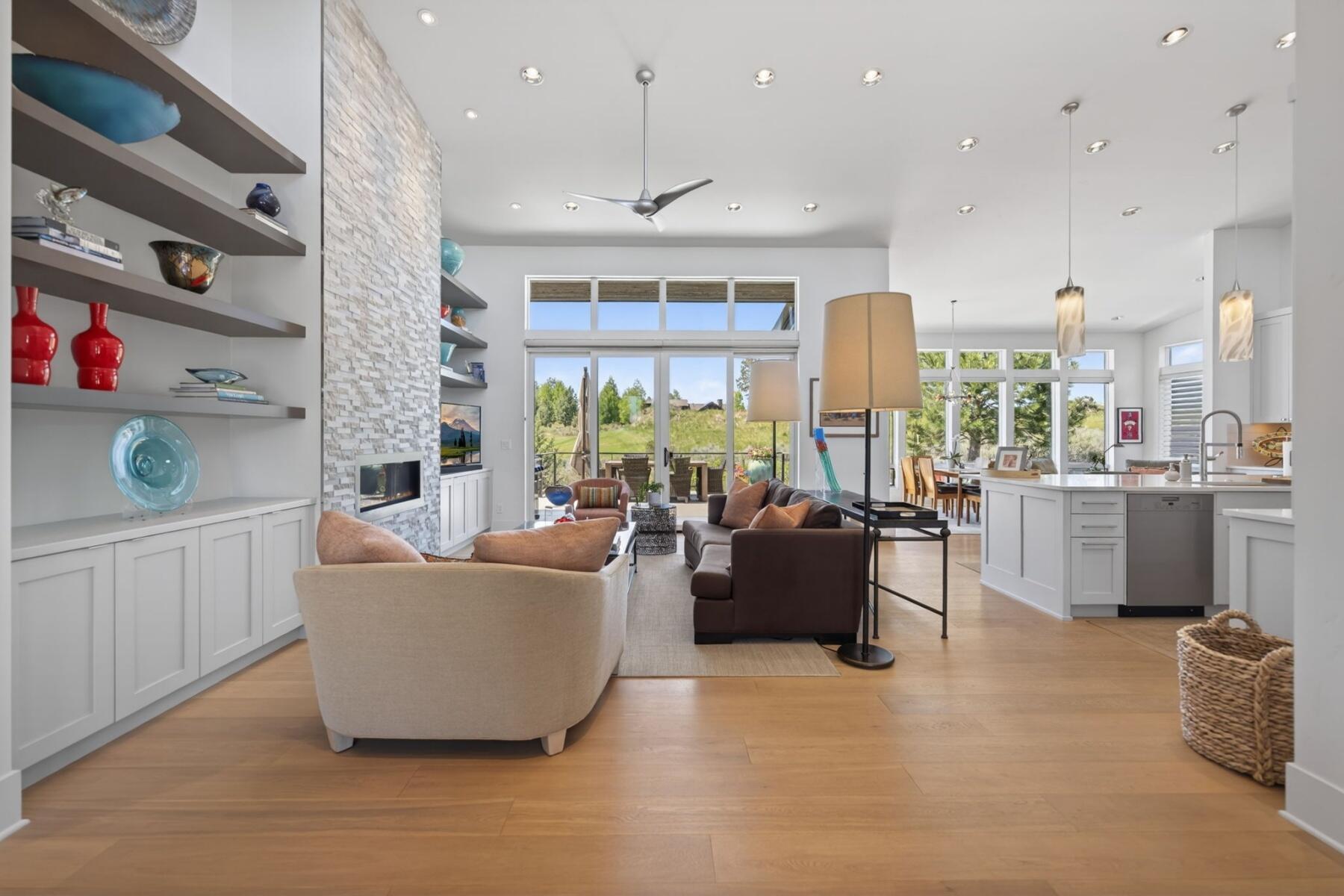 61487 Hackleman Court