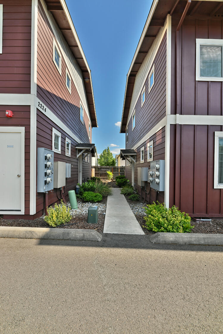 Rogue Valley Heights Extension - Residential Income