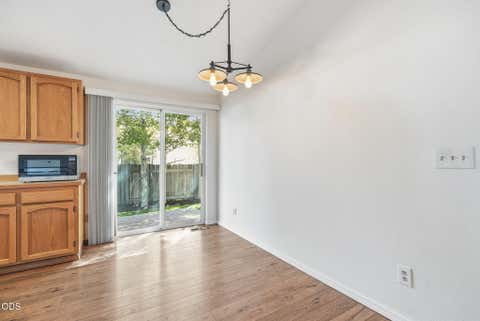 Tiny photo for 1983 NE Jackson Avenue, Bend, OR 97701 (MLS # 220227431)