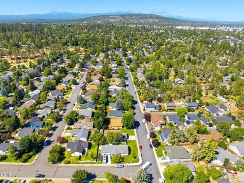 Tiny photo for 1983 NE Jackson Avenue, Bend, OR 97701 (MLS # 220227431)
