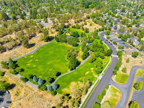 Tiny photo for 1983 NE Jackson Avenue, Bend, OR 97701 (MLS # 220227431)