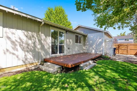 Tiny photo for 1983 NE Jackson Avenue, Bend, OR 97701 (MLS # 220227431)