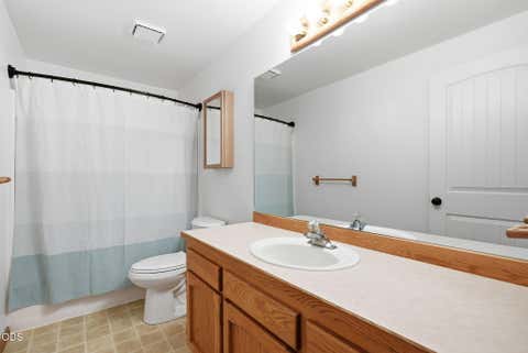 Tiny photo for 1983 NE Jackson Avenue, Bend, OR 97701 (MLS # 220227431)