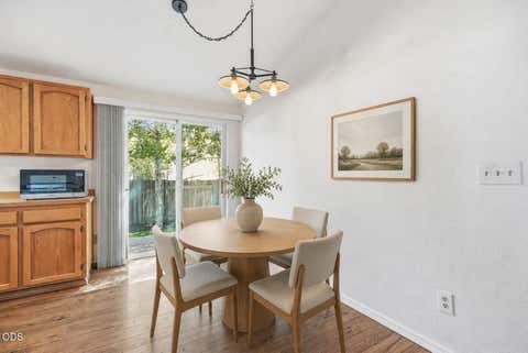 Tiny photo for 1983 NE Jackson Avenue, Bend, OR 97701 (MLS # 220227431)