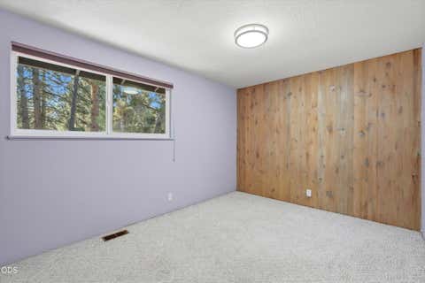 Tiny photo for 19684 Nugget Avenue, Bend, OR 97702 (MLS # 220227368)