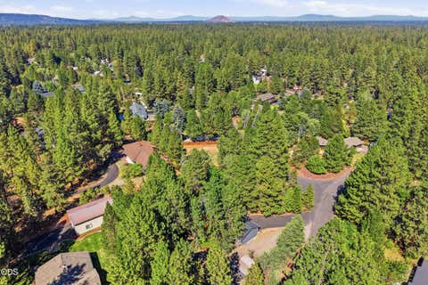 Tiny photo for 19684 Nugget Avenue, Bend, OR 97702 (MLS # 220227368)