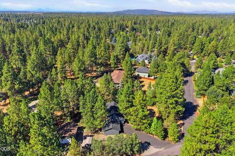 Tiny photo for 19684 Nugget Avenue, Bend, OR 97702 (MLS # 220227368)