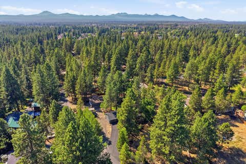 Tiny photo for 19684 Nugget Avenue, Bend, OR 97702 (MLS # 220227368)
