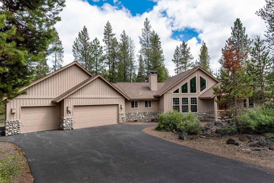 This single level home has a 3 car garage, 2,111 sqft of living space with 4 bedrooms and 3.5 baths. The floor plan features a very sought after great room layout with separaton of the master suite from the other 3 bedrooms.

Each bedroom has access to a bath. Master suite, junior suite and two bedrooms that share a Jack & Jill bath. There is also a mudroom/laundry room.

The house sits on a large 1/3 acre lot.  Located very near a bike path, tennis court & the Marketplace.

The great room features a river rock gas fireplace and the home comes completely furnished. It is in excellent condition and has a new interior paint & carpet.