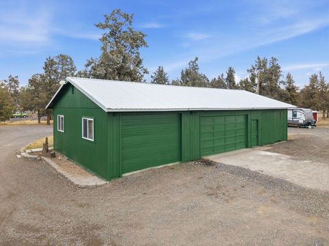 Tiny photo for 4645 NW 52nd Street, Redmond, OR 97756 (MLS # 220214388)
