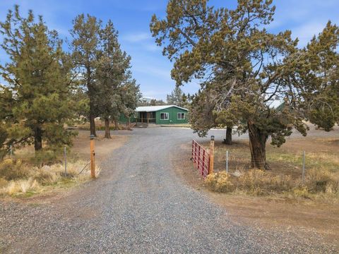 Tiny photo for 4645 NW 52nd Street, Redmond, OR 97756 (MLS # 220214388)