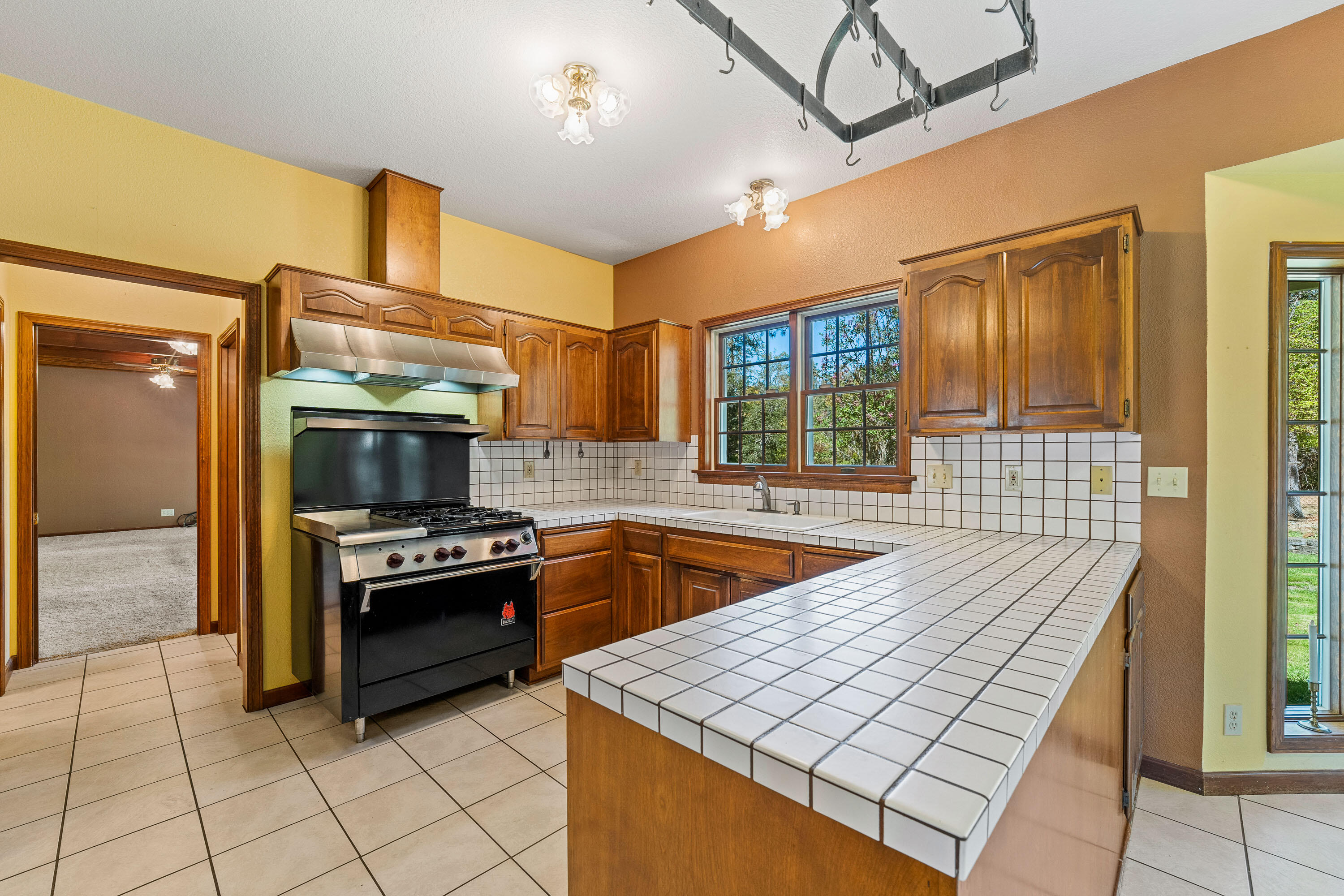 Country Hills Estates - Residential