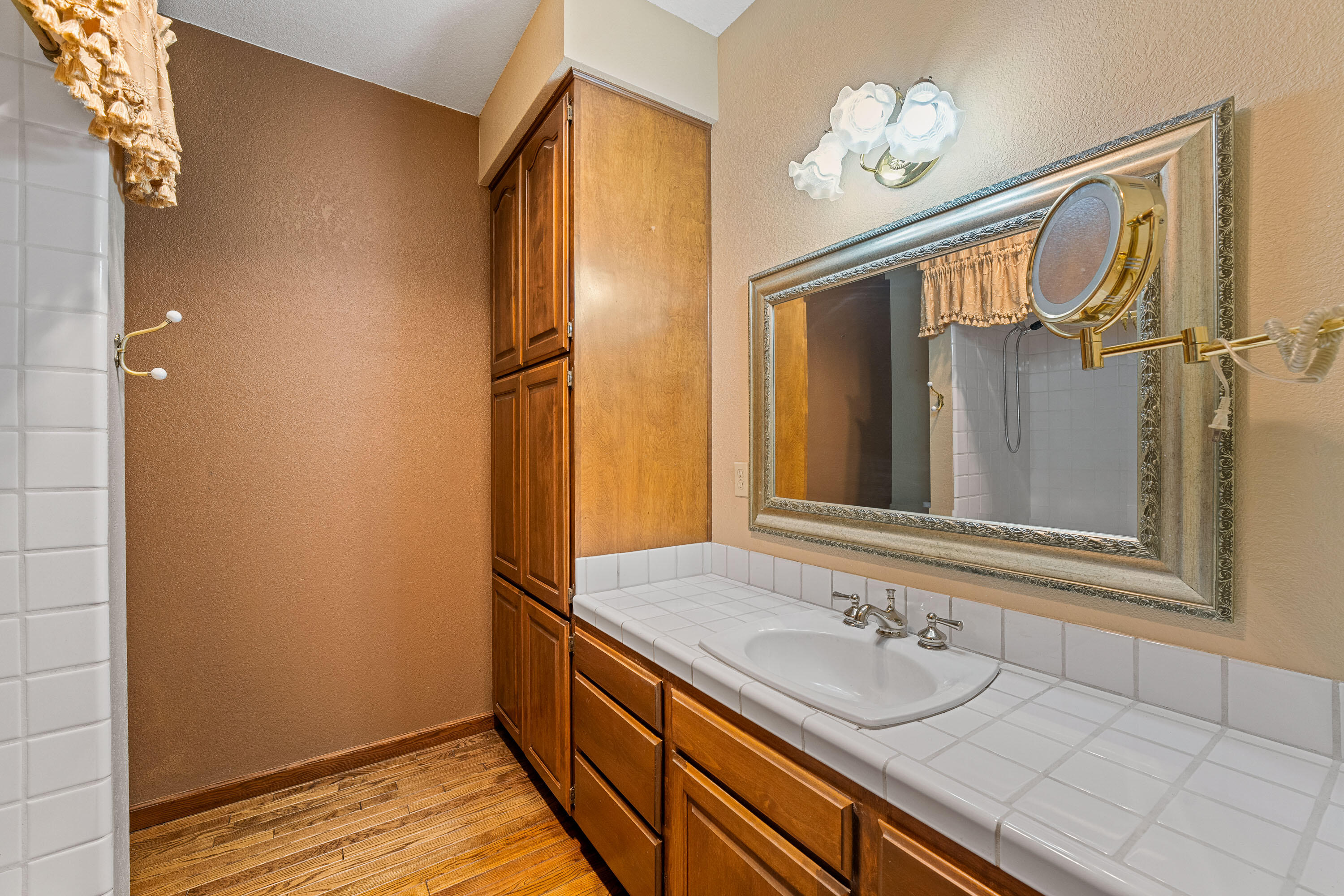 Country Hills Estates - Residential