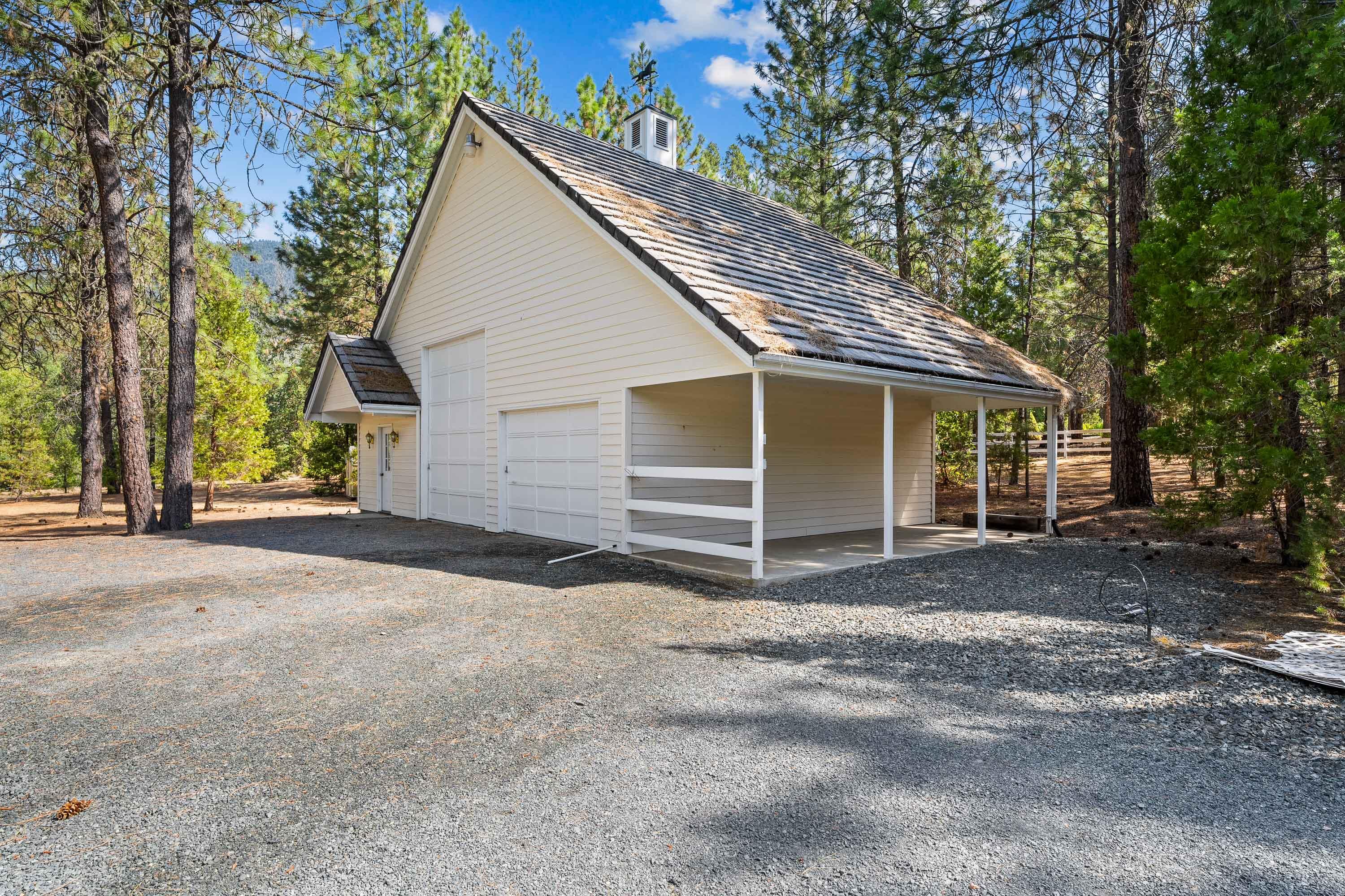 Country Hills Estates - Residential