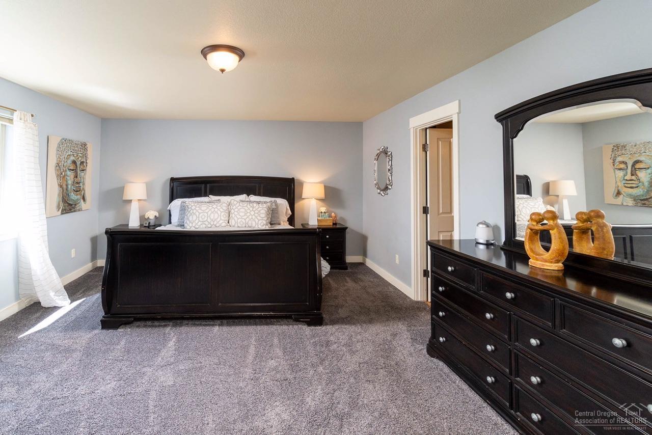 Skyliner Summit - Residential