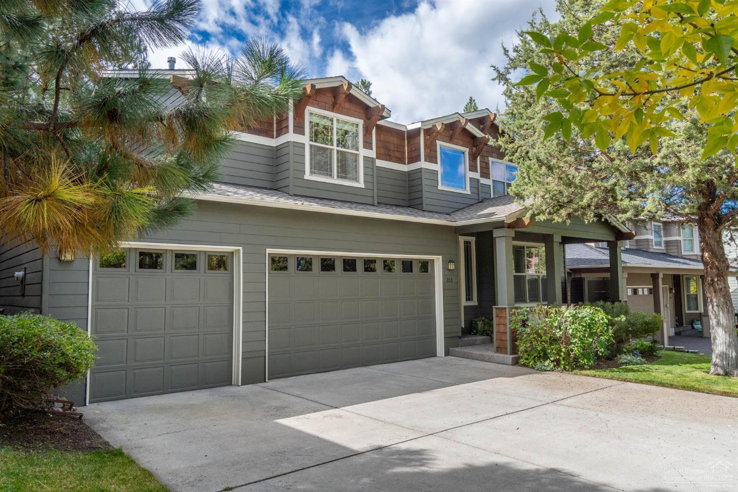 Skyliner Summit - Residential